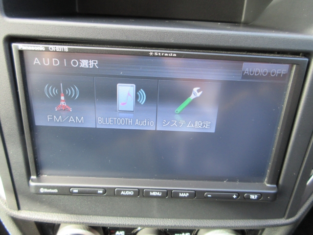 �����̍D���ȉ��y�𒮂��Ȃ���A�������h���C�u��