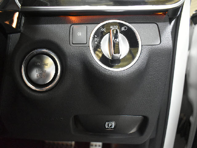 ���X�Ȃ�ł͂̔[�ԑO���������{�I��p�e�X�^�[�������I���o��ɂ��܂��Ă͂��C�y�ɂ��⍇���������B�[�Ԍ�̎Ԍ��E�_���E���E�h���X�A�b�v�Ȃǂ����Ђ��q�l���ʉ��i�ɂĂ��ē������Ē����܂��B������Ԋ����I