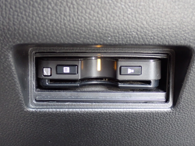 ETC���������Ă��܂��B�m���X�g�b�v�ŗ�������ʉ߂ł��܂��B���ꂵ�������ł���ˁB