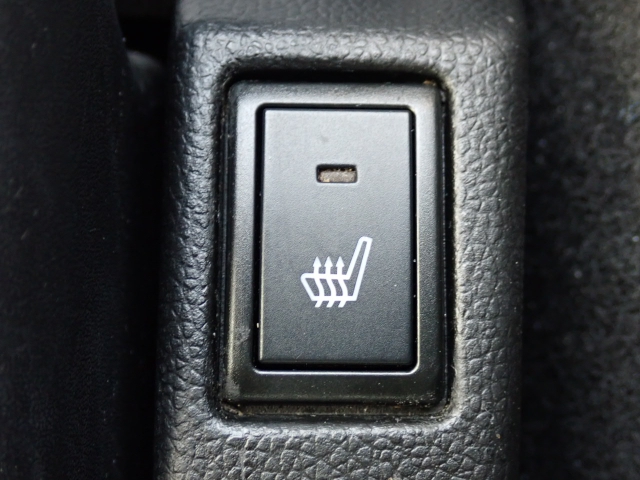 �^�]�ȃV�[�g�ɂ́A�V�[�g�q�[�^�[���t���Ă�̂ŁA���������ɂ͂��肪���������ł��B