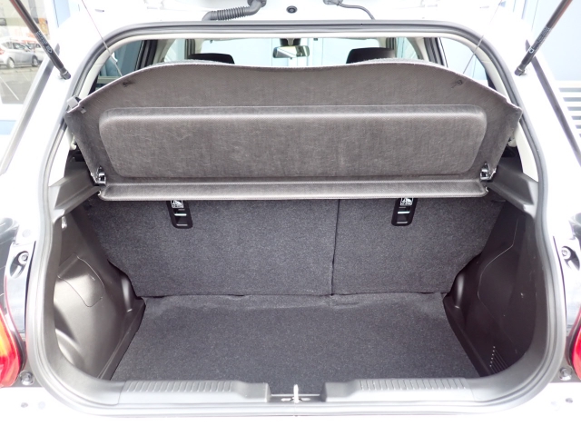 �ʏ펞�̃��P�b�W�X�y�[�X�ł��I�傫�ȊJ���ŉו��̏悹�~�낵���y�ɍs���܂��B