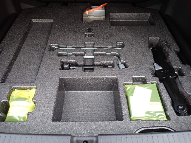 �p���N�C���L�b�g���t���Ă܂��B�������̎��̉��}���u�ɕK�v�ł��B