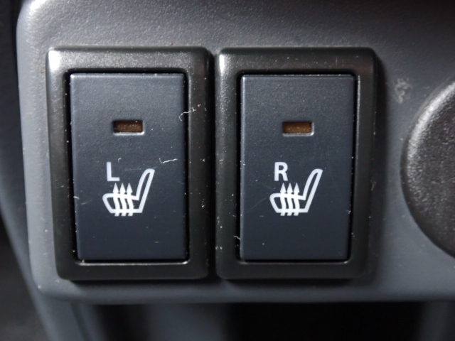 �V�[�g�q�[�^�[���t���Ă�̂ŁA���������ɂ͂��肪���������ł��B