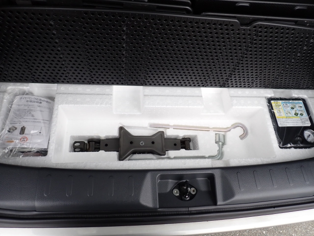 �p���N�C���L�b�g���t���Ă܂��B�������̎��̉��}���u�ɕK�v�ł��B