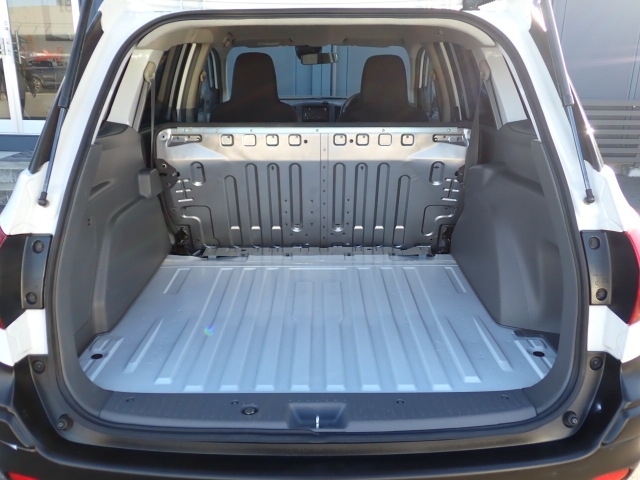 �ʏ펞�̃��P�b�W�X�y�[�X�ł��I�傫�ȊJ���ŉו��̏悹�~�낵���y�ɍs���܂��B