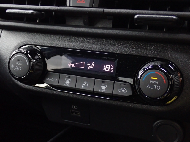 ���I�[�g�G�A�R������(^^�􁚎����������y�X�I���K�Ȏ�����f���������\�ł��B����p�l����X�C�b�`���㎿�ő��쐫���ǍD�ł��B