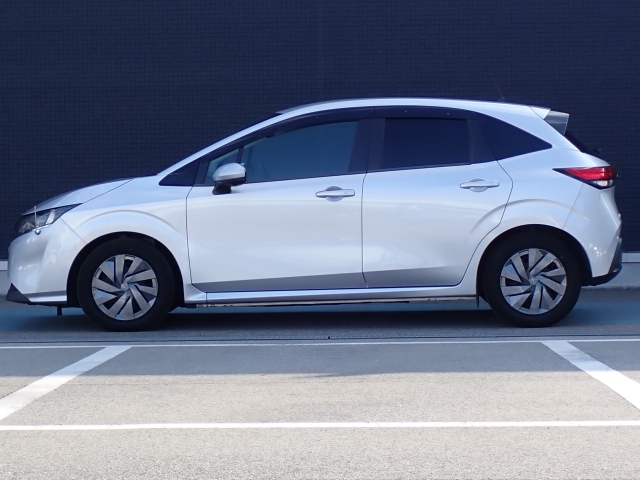 �I���b�N�X�F�蒆�ÎԂ͌��I�����㎿�Ȏ��q�݂̂����͂��v���܂��B�S�ԂɃv���̐E�l�ɂ��O�ꂵ�����O���̐��|�A�����グ�Ă���܂��B