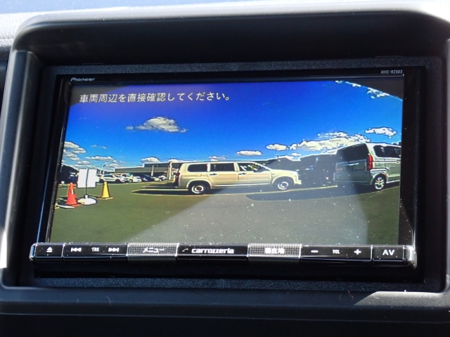 �o�b�N�J�����������Ă���܂��B���Ԏ��ɑ�ϖ��ɗ����܂�������Ԃ����ȕ��ɂ��֗��@�\�ł���