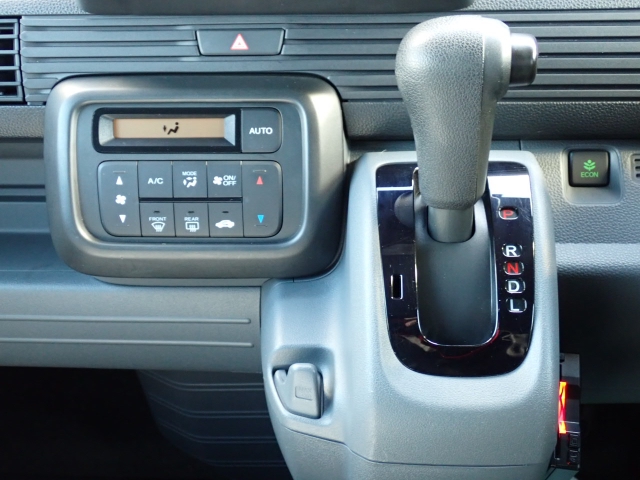 �V�t�g�ƃG�A�R���ł��B�I�[�g�G�A�R�������B���x�ݒ肪�o���āA�������K�ł���B