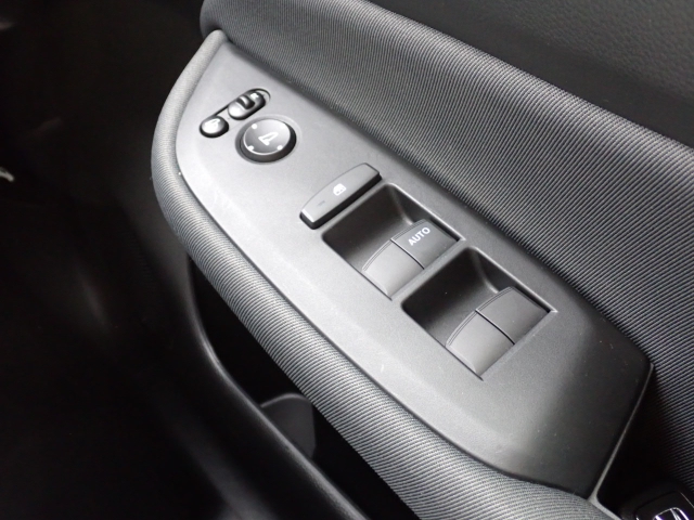 �d���i�[���h�A�~���[�E�p���[�E�B���h�E�������Ă��܂��B