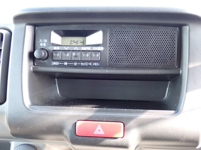 ���W�I���t���Ă܂��B