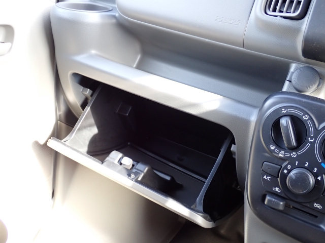 ���[�����Ղ�O���[�u�{�b�N�X�B