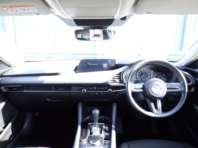 �C���p�l�摜�ɂȂ�܂��B�ԓ��͐��Ǝ҂ɂĎ����N���[�j���O�{�H�ς݂Ȃ̂ŁA��ϐ����ł��B