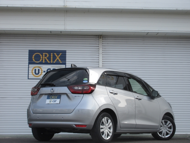 AIS����F���X�ł̓g���^�E�z���_�E�j�b�T���E�}�c�_�E�X�o�����[�J�[�n�̒��ÎԎ��Ɖ�Ђƕ��В�g��Ђ�6�Ђœ��ꂳ�ꂽ�u�]����v�u������v�ɑ���A�����Ɍ����]�������M���̂����鍸������{�B