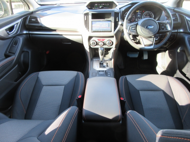 ���O���̐��|�E�{�f�B�R�[�e�B���O��CAR�N���[�j���O���Ǝ҂��{�H�������܂��̂ő�ϐ����B�I���b�N�X�����Ԃł݂͂Ȃ��܂ɉ��K�ȃh���C�u�����񑩁B