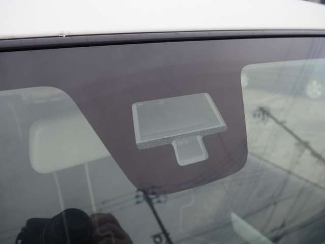 レーダーブレーキサポート搭載！衝突軽減、