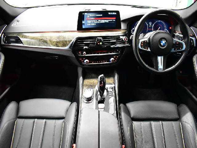 掲載以外の画像も当店ＨＰにて多数公開中です！ご来店が難しい方でも安心して購入していただけるよう細部まで掲載しております。専門店ならではの良質な中古車のみを販売しております。