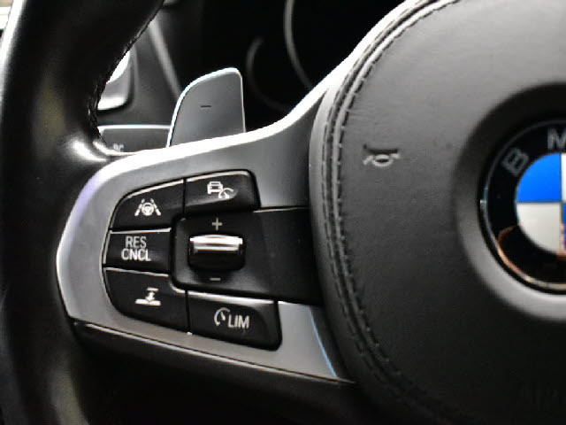 当社では全車充実の無料アフターサービス付です！全車無料２年保証＆年３回３年間エンジンオイル交換無料＆ポリマーメンテナンス施工＆関東圏外陸送納車費用無料サービス中。詳しくはホームページをご覧ください。