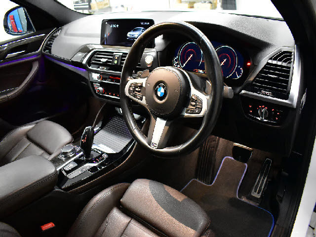 当社では全車充実の無料アフターサービス付です！全車無料２年保証＆年３回３年間エンジンオイル交換無料＆ポリマーメンテナンス施工＆関東圏外陸送納車費用無料サービス中。詳しくはホームページをご覧ください。