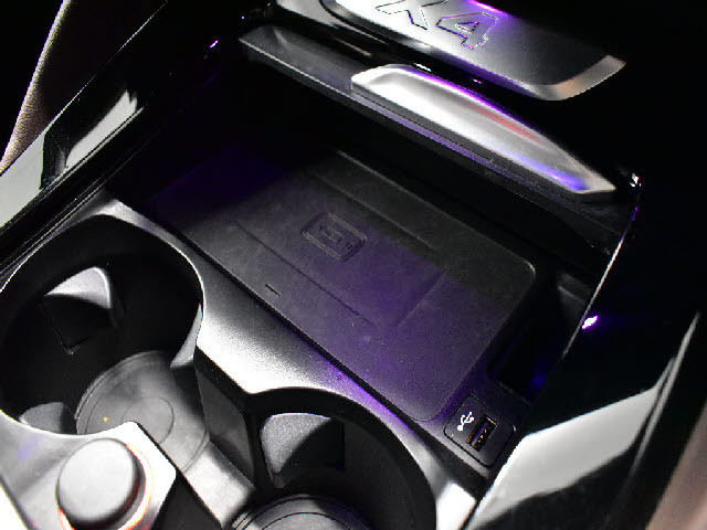 掲載以外の画像も当店ＨＰにて多数公開中です！ご来店が難しい方でも安心して購入していただけるよう細部まで掲載しております。専門店ならではの良質な中古車のみを販売しております。