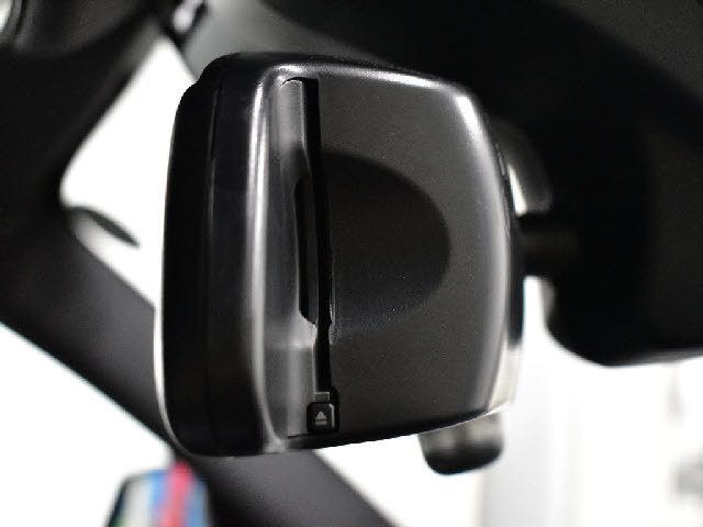 専門店ならではの納車前整備を実施！専用テスターも完備！諸経費につきましてはお気軽にお問合せ下さい。納車後の車検・点検・鈑金・ドレスアップなども当社お客様特別価格にてご案内させて頂きます。無料代車完備！