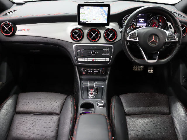 Ｔ．Ｕ．Ｃ．ＧＲＯＵＰの在庫車両は全車無料２年保証が付帯。納車後も安心してお愉しみ頂けるようサポート致します。