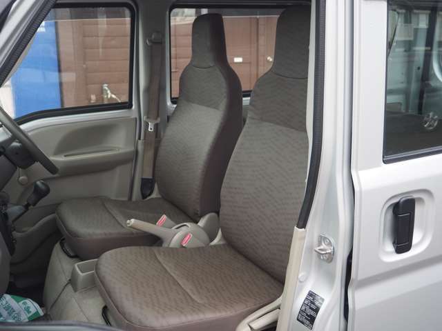 �V�[�g�Ƀ_���[�W��򉻂͏��Ȃ��A�ǍD�ȃR