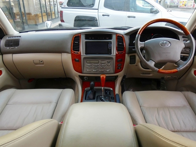 内装も外装もともに綺麗な状態を保っています♪