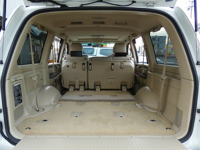 荷室も広々、たくさん荷物を積載することができます♪