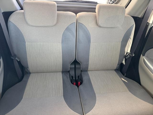 綺麗なリヤシート