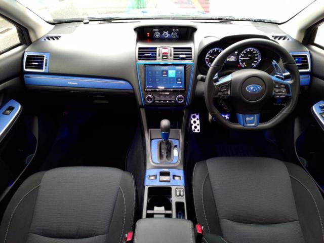 �����͍��ŗ������������͋C�ƂȂ��Ă���܂��I�܂��A���̒��Ƀu���[���|�C���g�ł���A�u�₩�Ȉ�ۂ����������Ă��܂��I