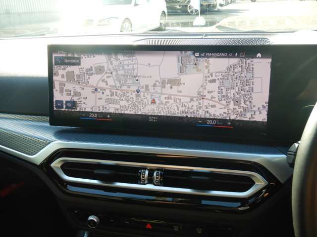 �P�S�D�X�C���`�@���C�h�E�R���g���[���E�f