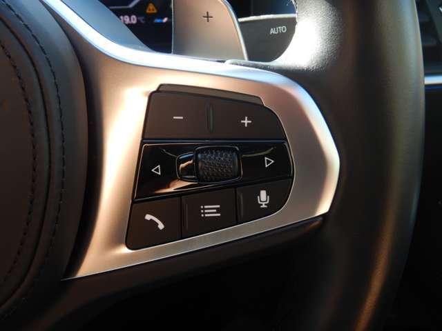 �}���`�t�@���N�V�����l�X�|�[�c�E���U�[�E