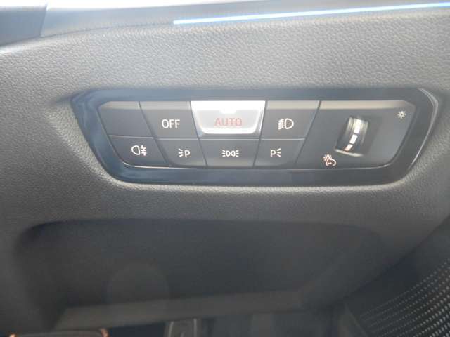 �w�b�h���C�g�E�X�C�b�`