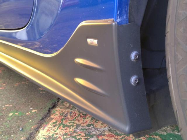 ＳＴＩのエアロがサイドとリアについております！