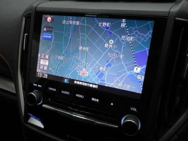 お車の状態は内外装共にとても綺麗な状態を