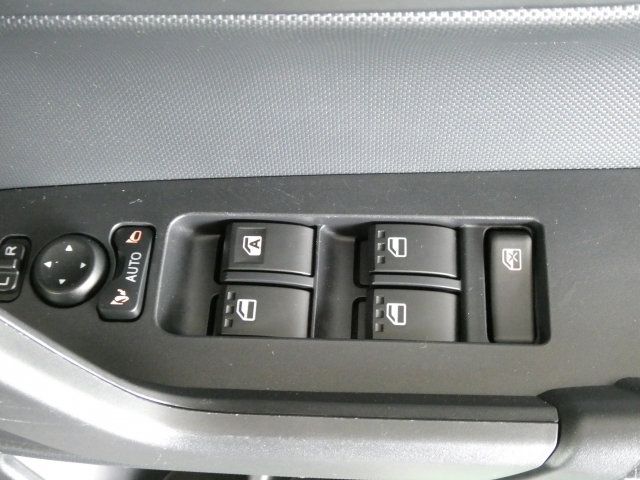 �S�ȃp���[�E�B���h