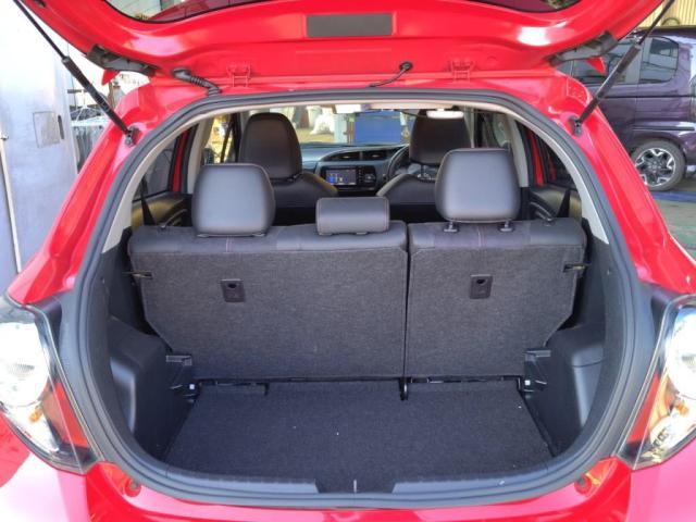 広々としたラッゲジスペース！２列目を倒していただければさらに広くなります！