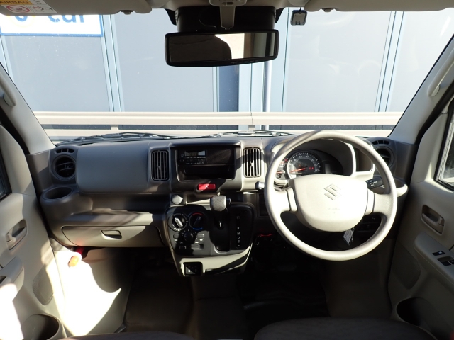 �C���p�l�摜�ɂȂ�܂��B�ԓ��͐��Ǝ҂ɂĎ����N���[�j���O�{�H�ς݂Ȃ̂ŁA��ϐ����ł��B