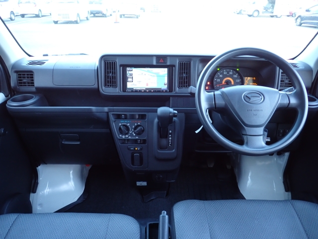 �I���b�N�X�F�蒆�ÎԂ͊O���@�ւ`�h�r�̌��i�Ȍ�����S�Ԏ��{���C���������Ԃ̗ǂ��ԗ������I���Ă���܂��̂ň��S���Ă��������ߒ����܂��I�@�ۏ؂��[���ň��S�I