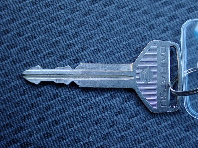 ���S���Ă���蒸���钆�ÎԂ�ڎw���ăI���b�N�X�F�蒆�ÎԂł͌��i�Ȋ�ɂ����ď��i�����I���Ă���܂��I