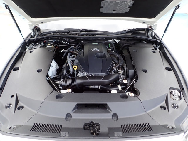 �G���W�����[�������ꂢ�ł���B�@�֋@�\�n���ǍD�ł��B�[�ԑO�ɓ_���������s���܂��B�G���W���I�C���E�I�C���t�B���^�[�E�G�A�R���t�B���^�[�E���C�p�[�S���͕K�������v���܂�