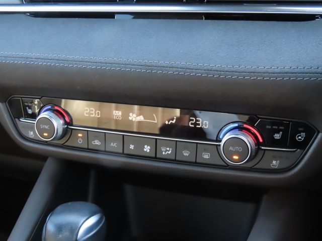 �I�[�g�G�A�R�������B���x�ݒ肪�ł��āA�������K�ł���B