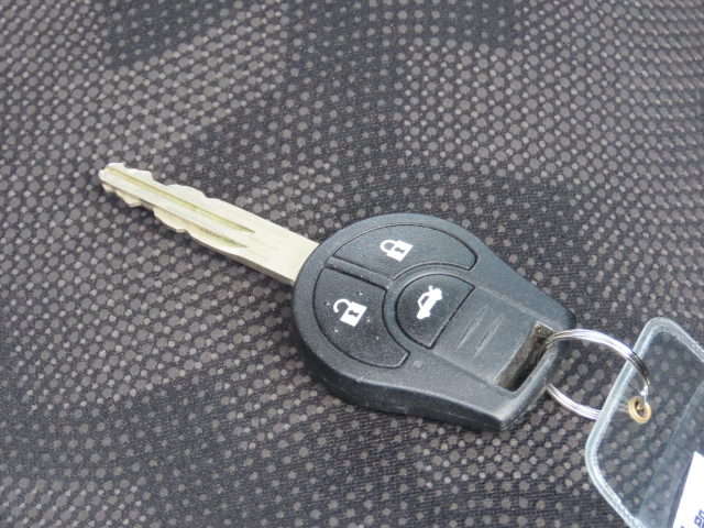 �L�[���X�L�[�G���g���[�ŎԊO����h�A�̊J���y�`���ł��l