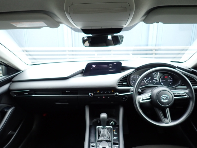 �C���p�l�摜�ɂȂ�܂��B�ԓ��͐��Ǝ҂ɂĎ����N���[�j���O�{�H�ς݂Ȃ̂ŁA��ϐ����ł��B