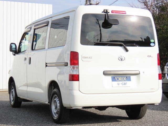 ���Ԃ̕��́A��֓� �u���C���^�[IC�v�~��Ă���