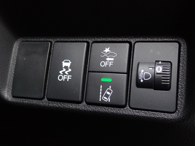 �u���[�L�A�V�X�g�����[���A�V�X�g�����ځB