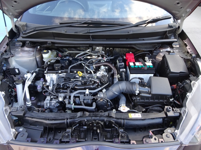 �G���W�����[�������ꂢ�ł���B�@�֋@�\�n���ǍD�ł��B�[�ԑO�ɓ_���������s���܂��B�G���W���I�C���E�I�C���t�B���^�[�E�G�A�R���t�B���^�[�E���C�p�[�S���͕K�������v���܂�