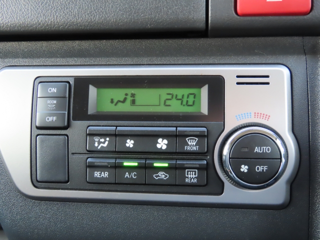 �I�[�g�G�A�R�������B���x�ݒ肪�ł��āA�������K�ł���B