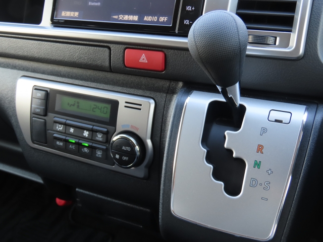 �V�t�g�m�u�̓X�����Ȃ��A���ꂢ�ȏ�Ԃł��B�����G�镔�������ꂢ���Ƒ�؂ɏ���Ă������Ƃ��킩��܂���B